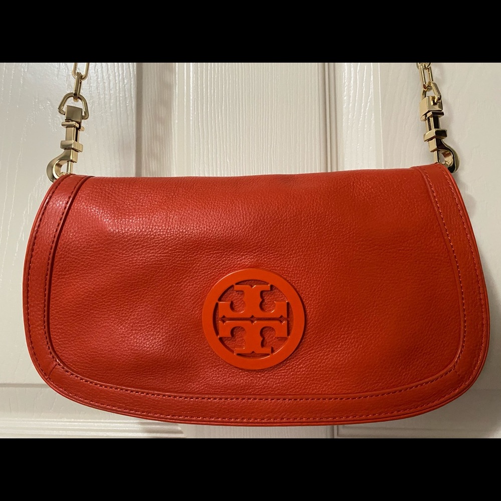 AUTHENTIC TORY BURCH LEATHER CROSSBODY SLING